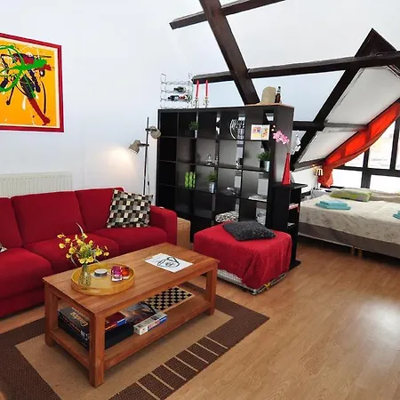 דירה Studio De Halte 32a *